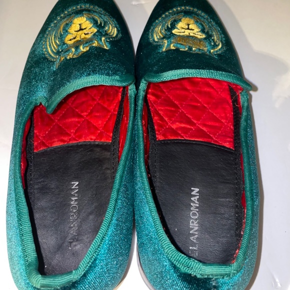 Loafers for Men Green Velvet Shoes of Fashion Embroidered Size 9 - Picture 9 of 13